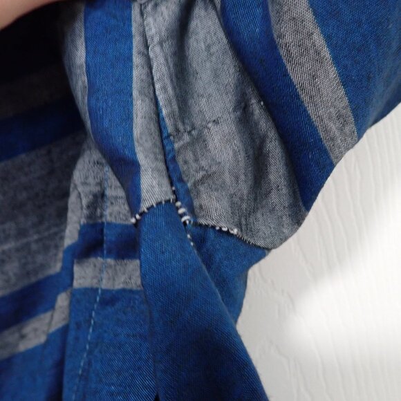 Cute striped puff sleeve 80s-does-50s blouse - Picture 8 of 8